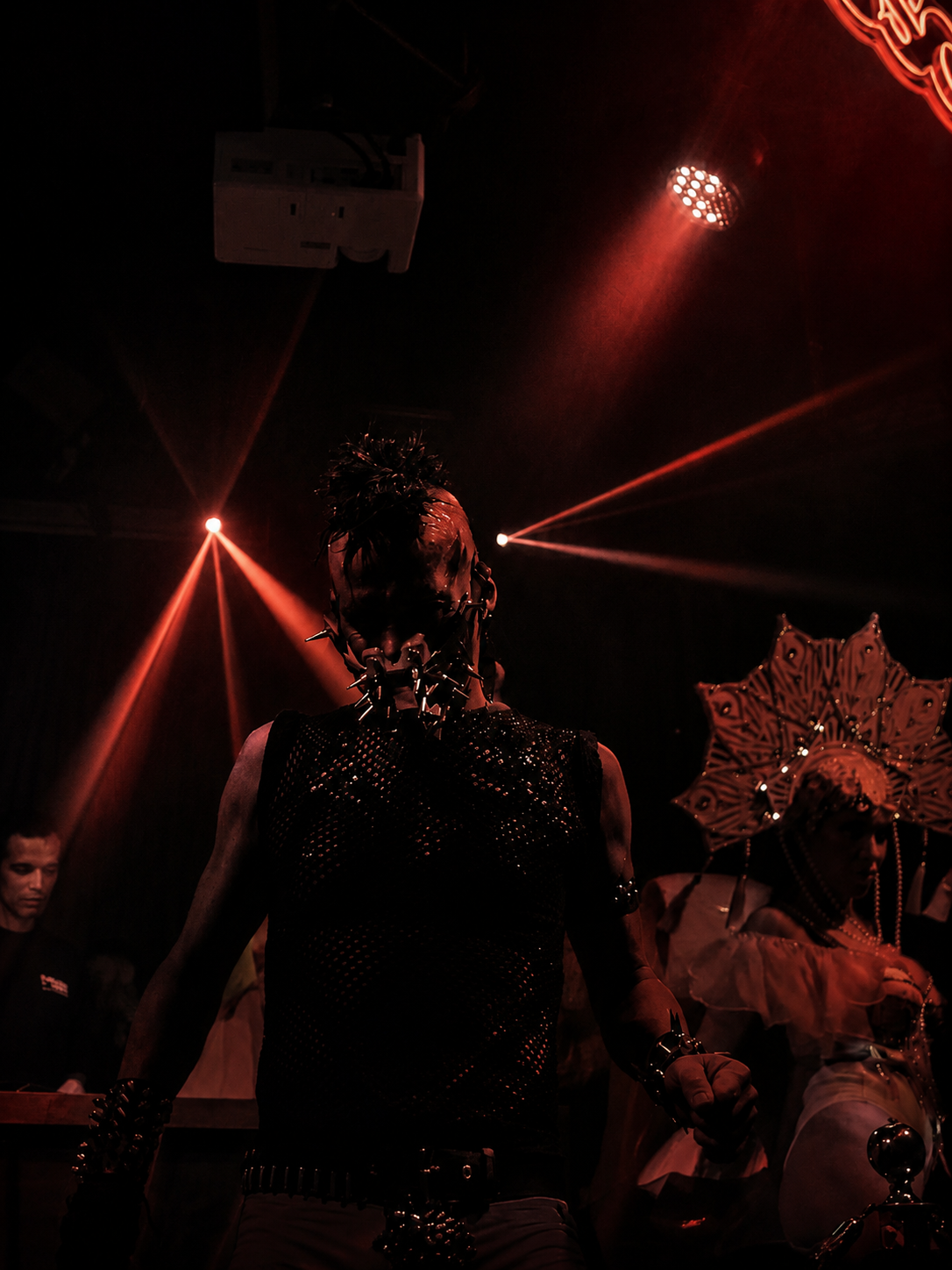 Bossa — Nightlife Stills — Performance atmosphere