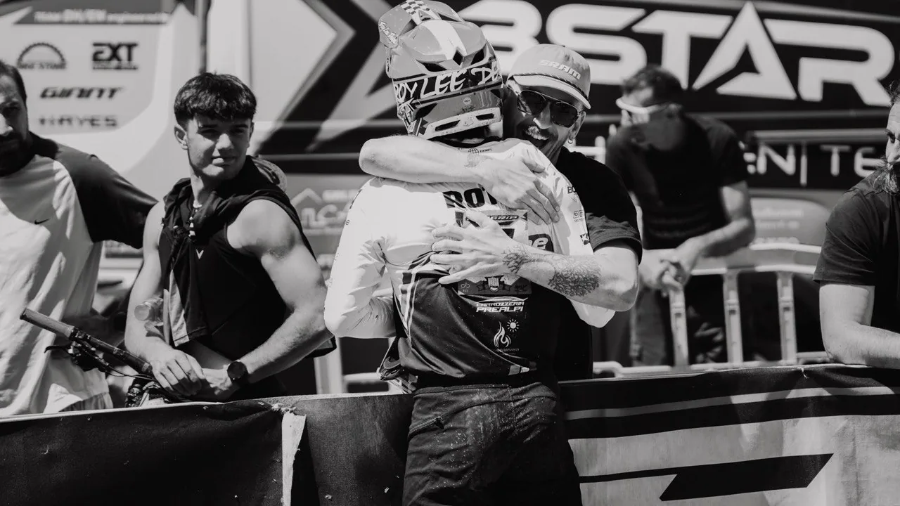 Downhillitalia — riders embracing past the finish line
